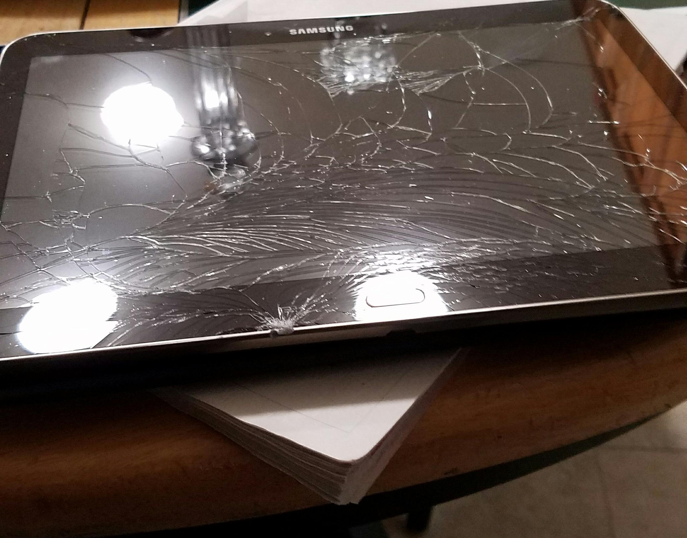 Что делать если вы сломаете свой iPad