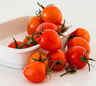 тарелка с овощами