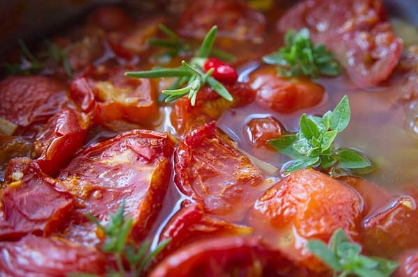 тушеные томаты